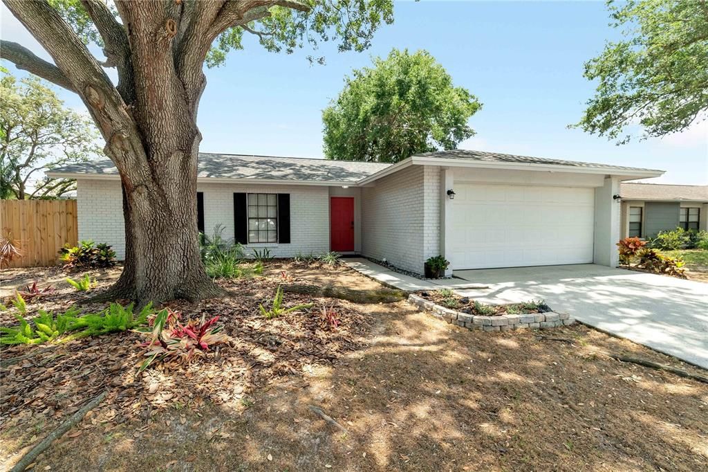 Recently Sold: $269,900 (3 beds, 2 baths, 1197 Square Feet)