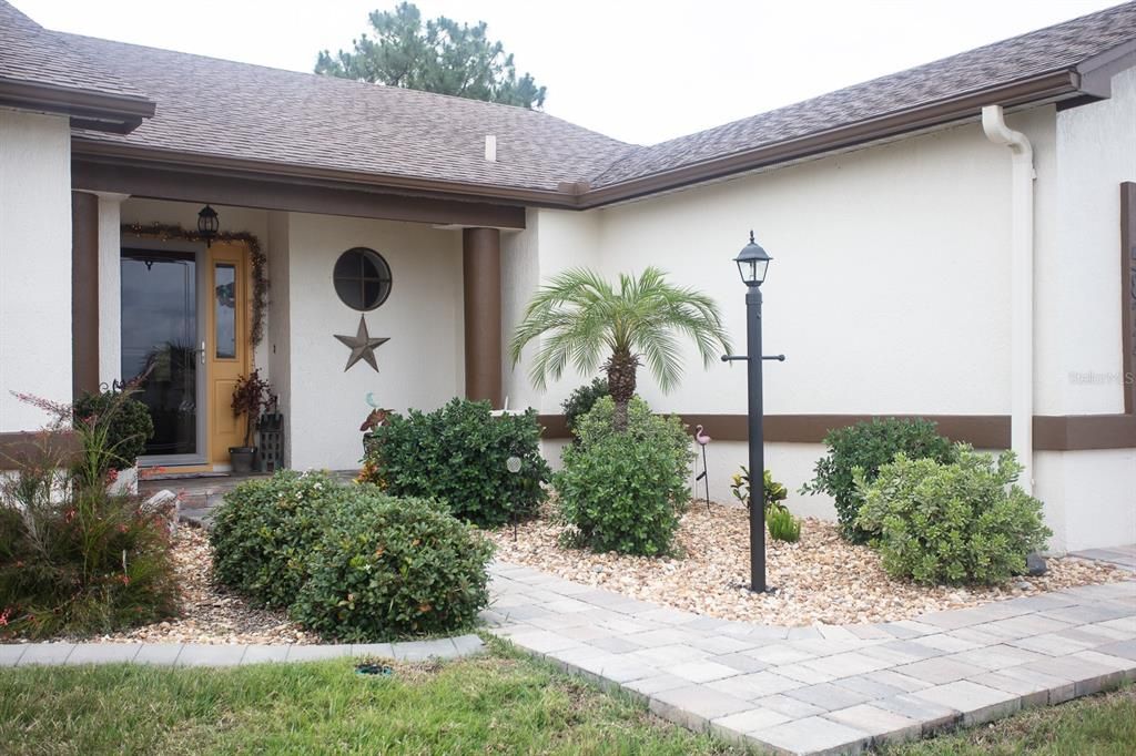 Recently Sold: $227,500 (2 beds, 2 baths, 1438 Square Feet)