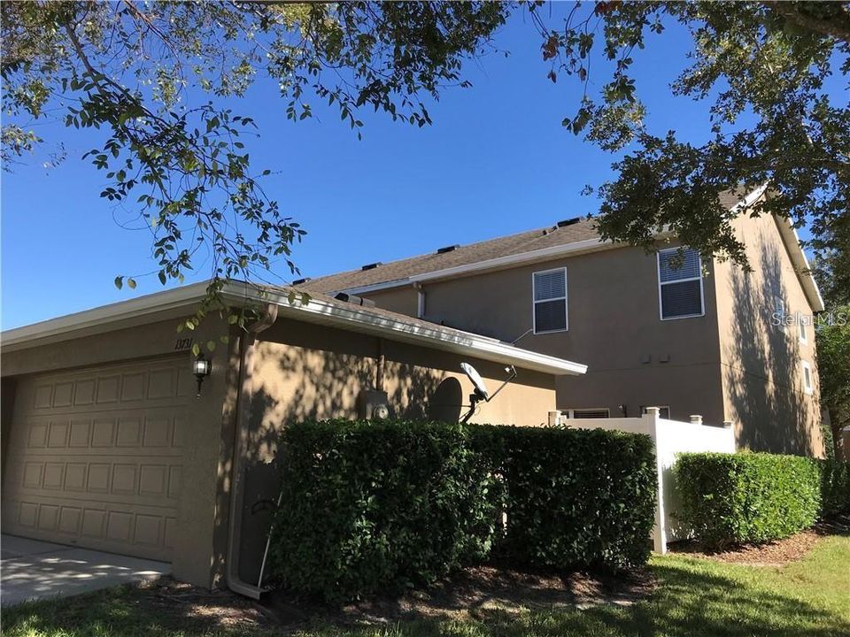 Recently Rented: $1,795 (3 beds, 2 baths, 1490 Square Feet)