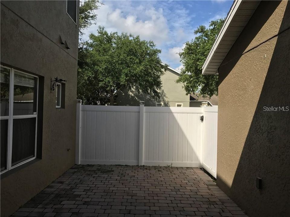 Recently Rented: $1,795 (3 beds, 2 baths, 1490 Square Feet)