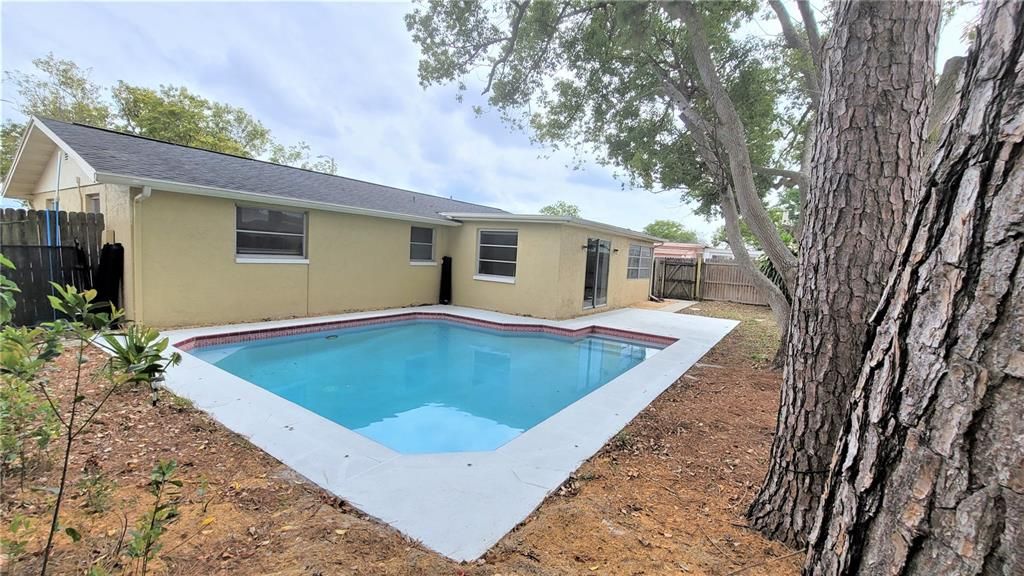 Recently Sold: $199,900 (2 beds, 2 baths, 1360 Square Feet)