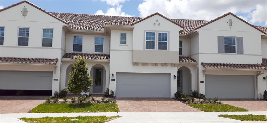 Recently Sold: $343,533 (3 beds, 2 baths, 2161 Square Feet)