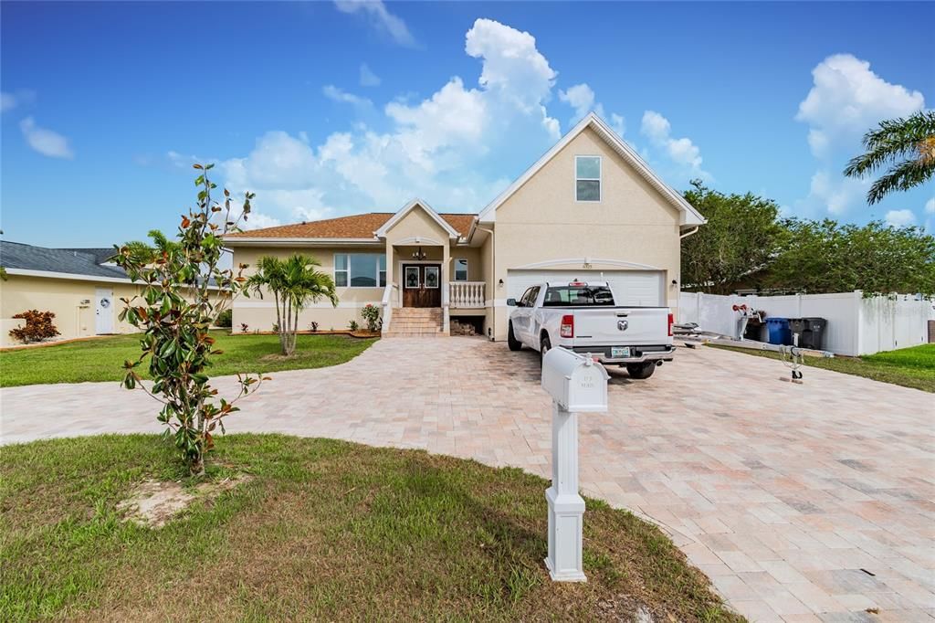 Recently Sold: $724,899 (4 beds, 3 baths, 2606 Square Feet)