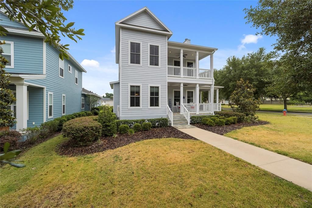 Recently Sold: $415,000 (3 beds, 3 baths, 2353 Square Feet)