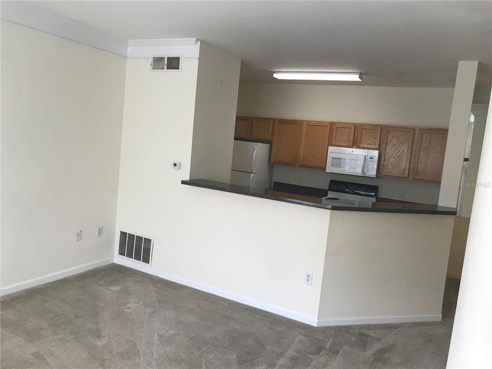 Recently Rented: $1,000 (1 beds, 1 baths, 794 Square Feet)