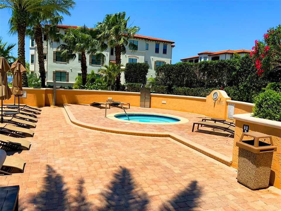 Recently Sold: $850,000 (3 beds, 2 baths, 2000 Square Feet)