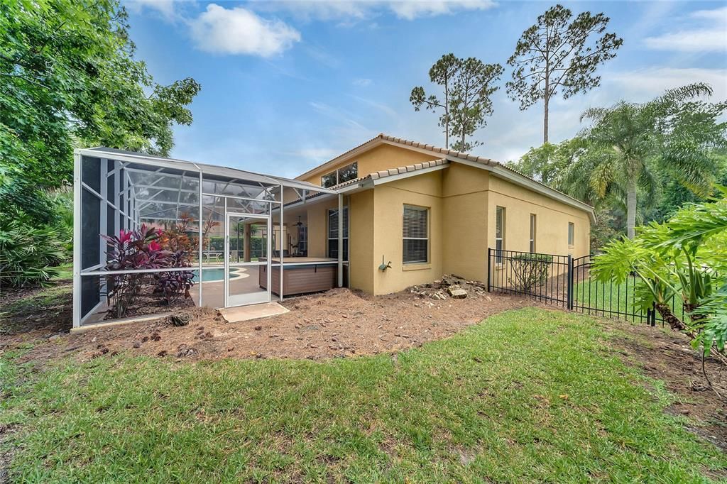 Recently Sold: $675,000 (5 beds, 4 baths, 3240 Square Feet)