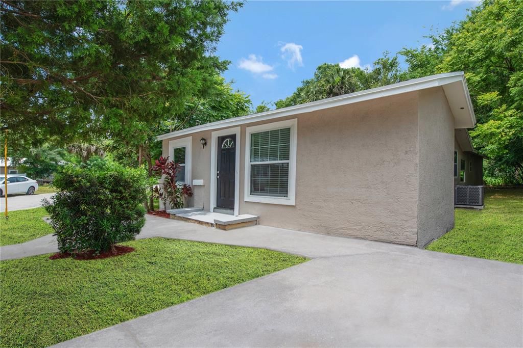 Recently Rented: $1,550 (5 beds, 2 baths, 1804 Square Feet)