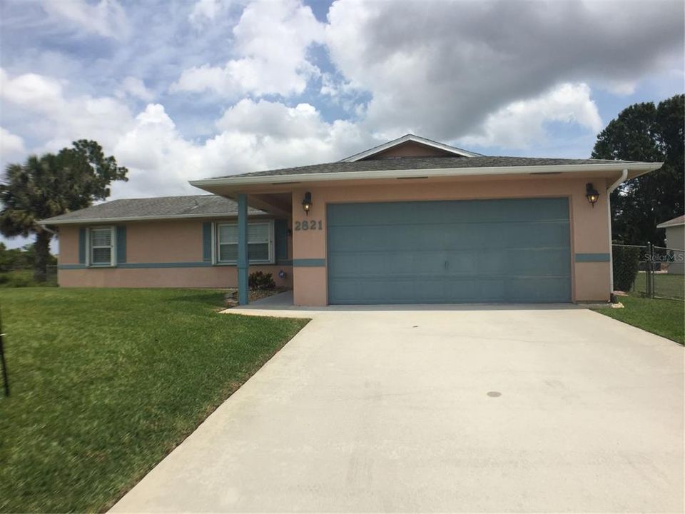 Recently Sold: $228,000 (3 beds, 2 baths, 1240 Square Feet)