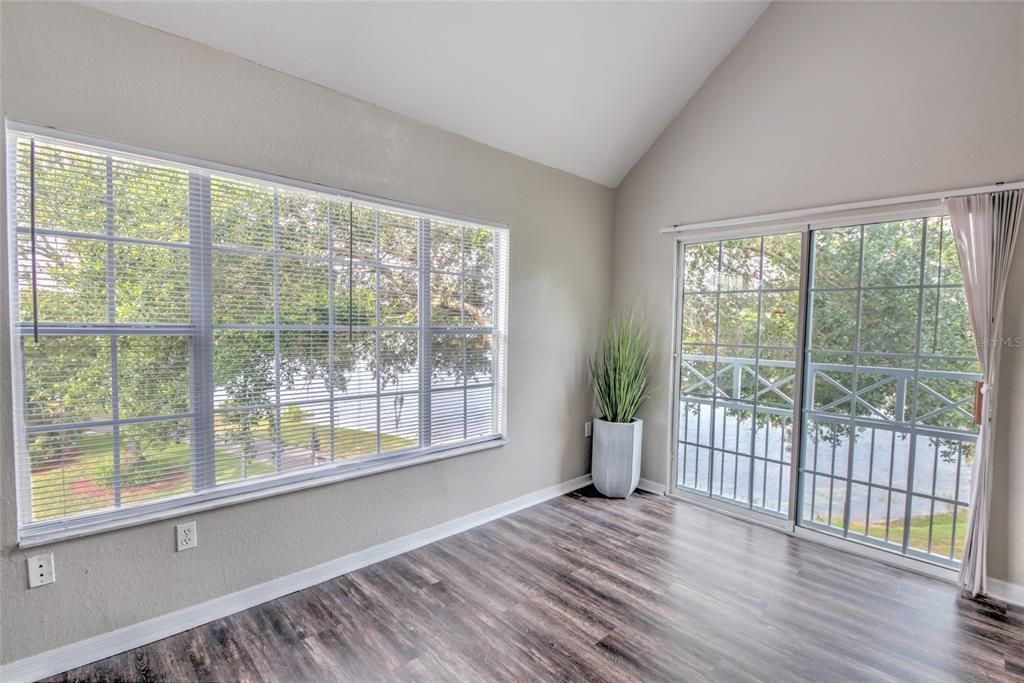 Recently Sold: $245,000 (3 beds, 2 baths, 1578 Square Feet)