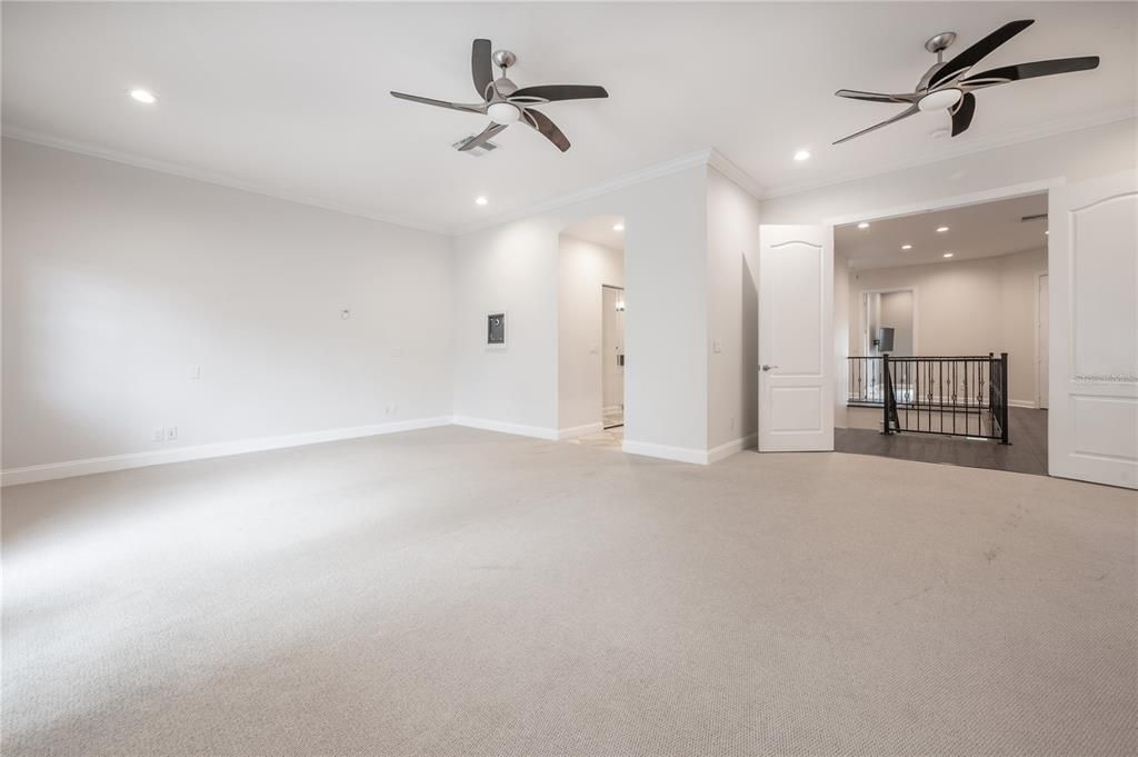 Recently Sold: $779,000 (3 beds, 2 baths, 2666 Square Feet)