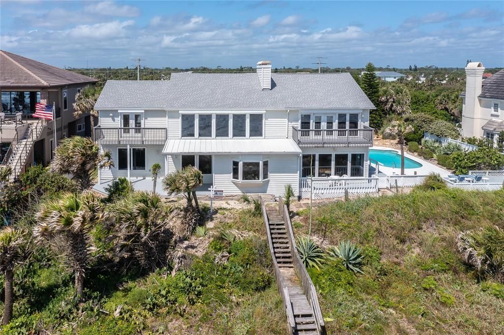 Recently Sold: $2,200,000 (3 beds, 4 baths, 4078 Square Feet)