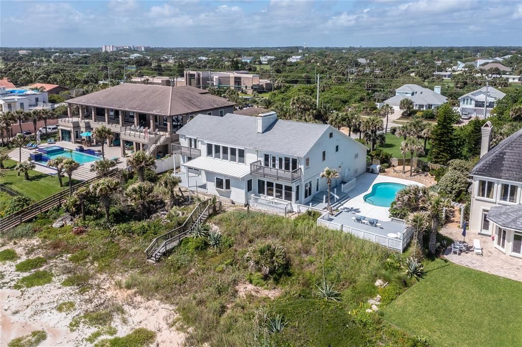 Recently Sold: $2,200,000 (3 beds, 4 baths, 4078 Square Feet)