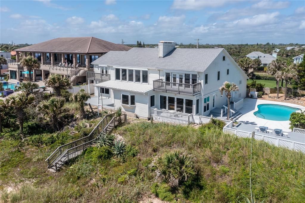 Recently Sold: $2,200,000 (3 beds, 4 baths, 4078 Square Feet)