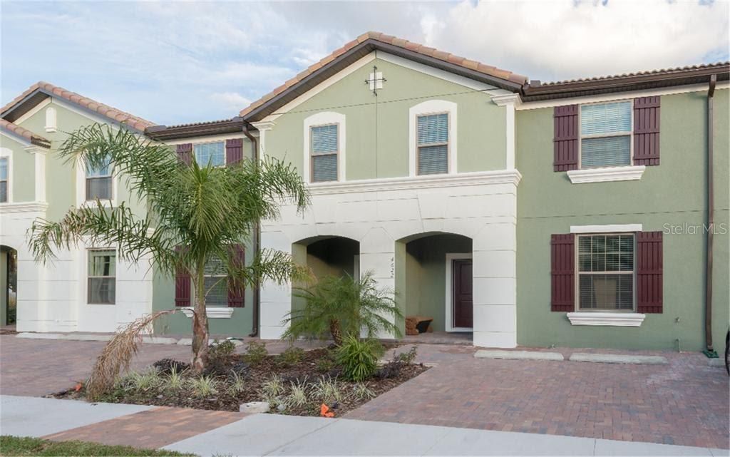 Recently Sold: $420,000 (5 beds, 4 baths, 2076 Square Feet)