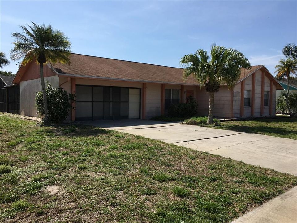 Recently Sold: $198,000 (3 beds, 2 baths, 1427 Square Feet)