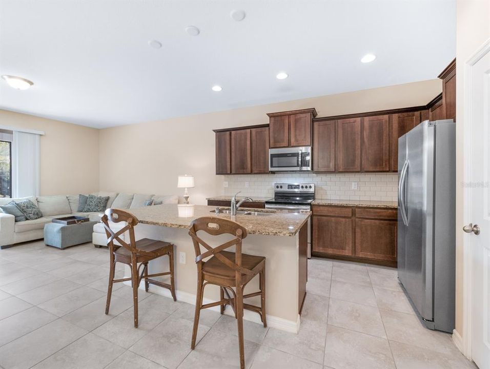 Recently Sold: $322,000 (3 beds, 2 baths, 1724 Square Feet)