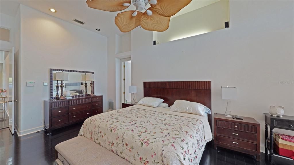 Master Bedroom Has Ensuite Bath, High Ceiling and Water Views