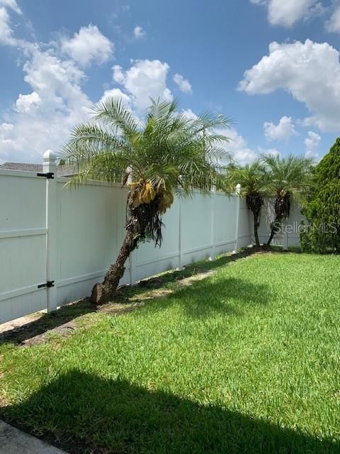 Recently Sold: $345,000 (3 beds, 2 baths, 2207 Square Feet)