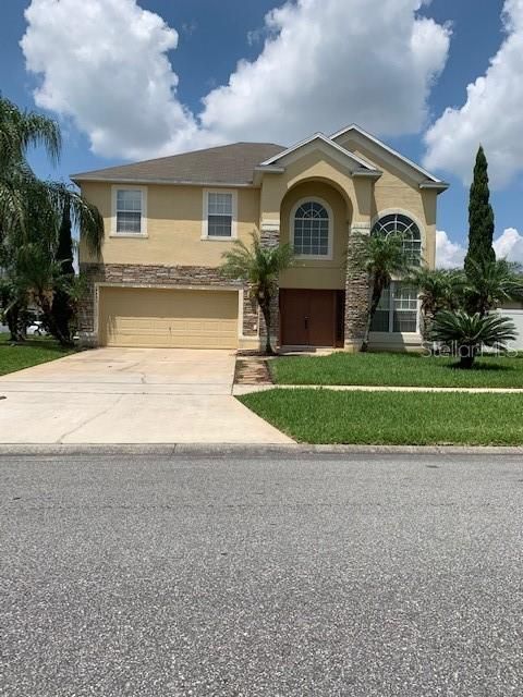 Recently Sold: $345,000 (3 beds, 2 baths, 2207 Square Feet)