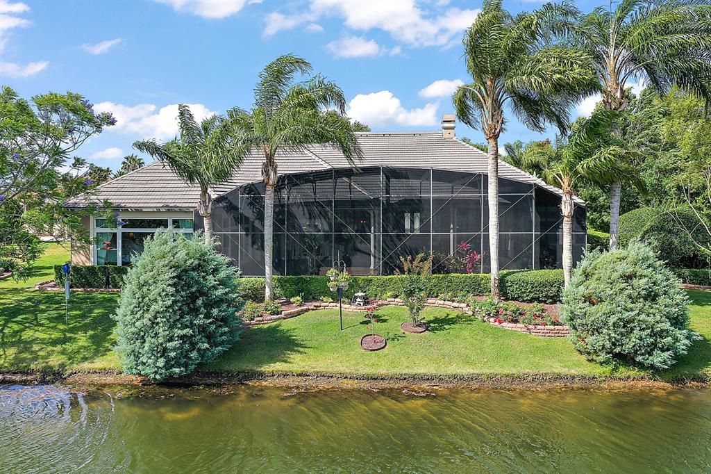 Recently Sold: $1,700,000 (4 beds, 3 baths, 5143 Square Feet)