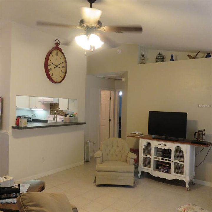Recently Sold: $230,000 (3 beds, 2 baths, 1270 Square Feet)