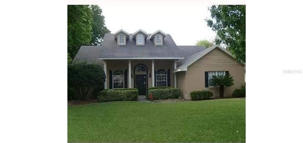 最近售出: $399,600 (4 贝兹, 3 浴室, 2405 平方英尺)