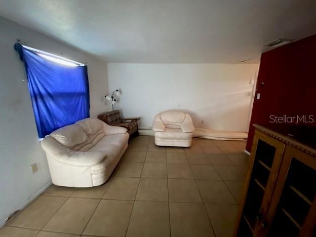 Vendido Recientemente: $45,000 (2 camas, 1 baños, 720 Pies cuadrados)