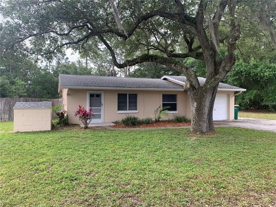 Recently Sold: $140,000 (2 beds, 1 baths, 798 Square Feet)