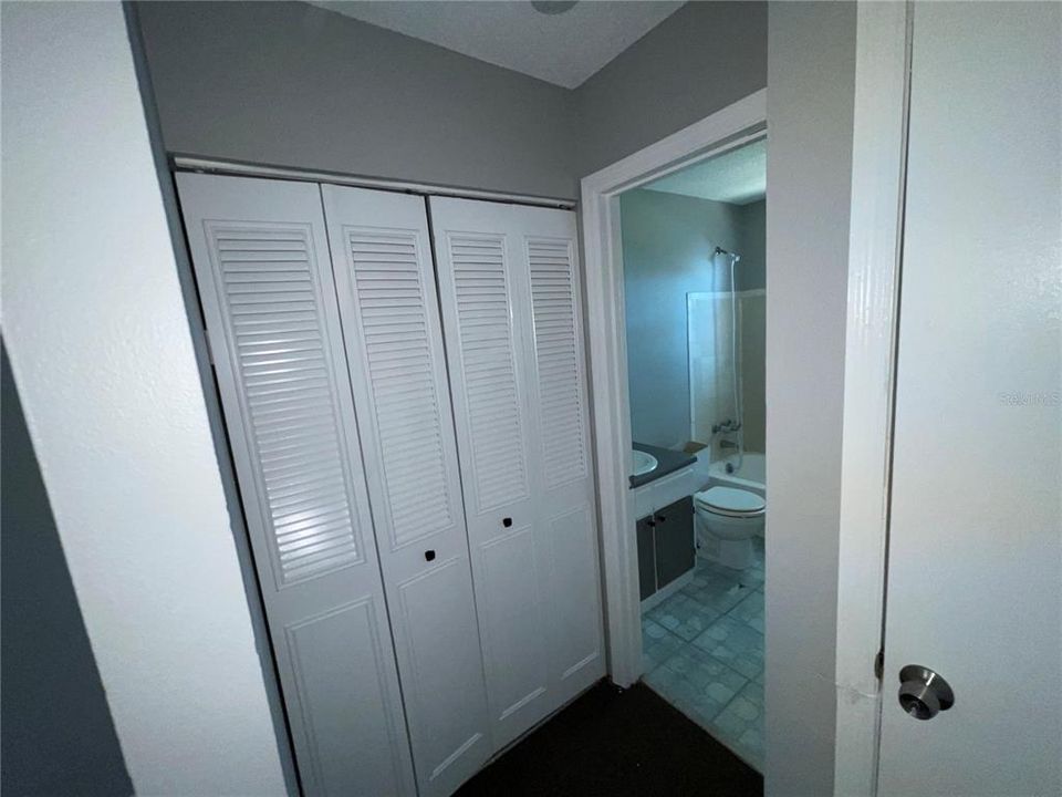 最近租的: $750 (1 贝兹, 1 浴室, 450 平方英尺)