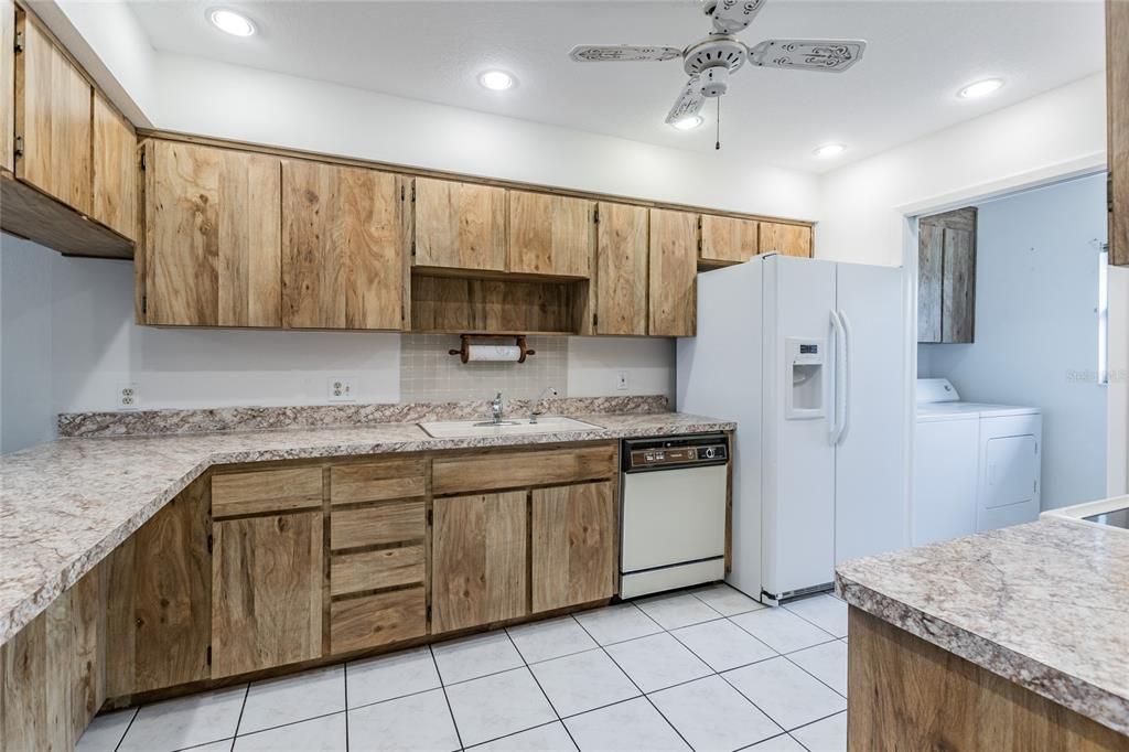 Recently Sold: $94,900 (2 beds, 2 baths, 1326 Square Feet)