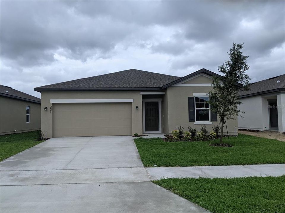 Recently Sold: $310,990 (3 beds, 2 baths, 1589 Square Feet)