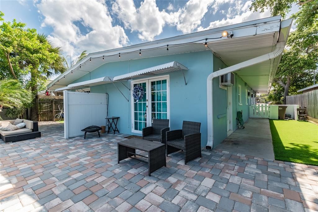 Recently Sold: $1,195,000 (0 beds, 0 baths, 2077 Square Feet)