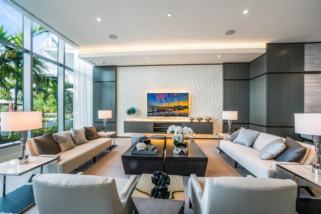 Recently Sold: $1,650,000 (2 beds, 2 baths, 1810 Square Feet)