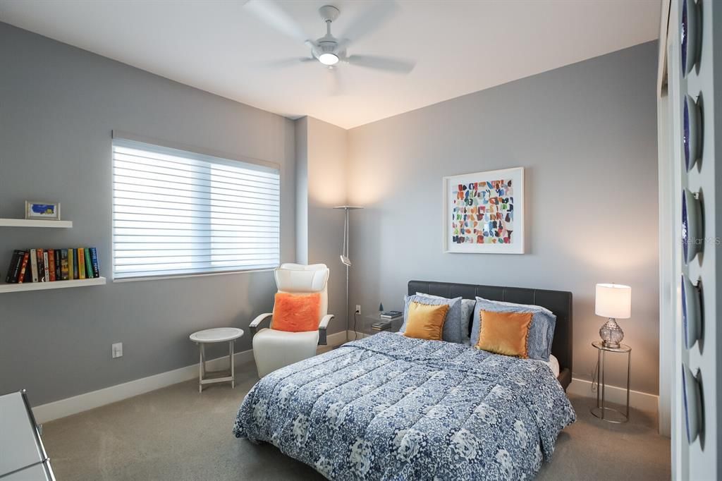 Recently Sold: $1,650,000 (2 beds, 2 baths, 1810 Square Feet)