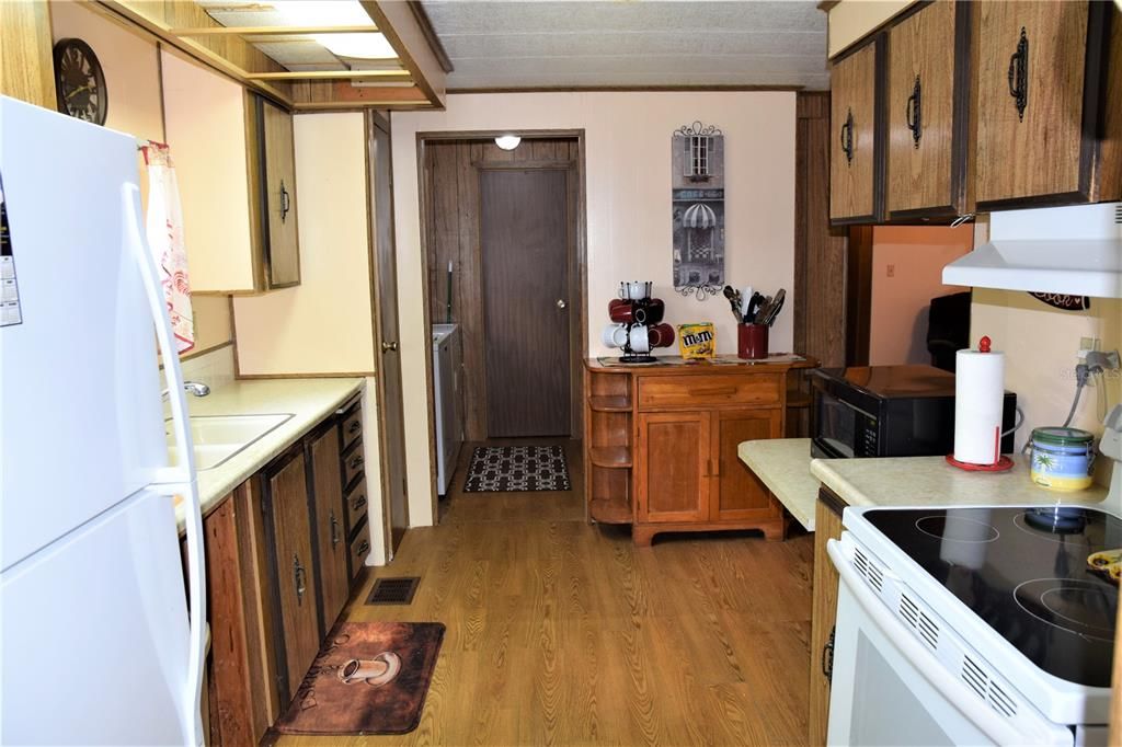 Recently Sold: $179,000 (3 beds, 2 baths, 1440 Square Feet)