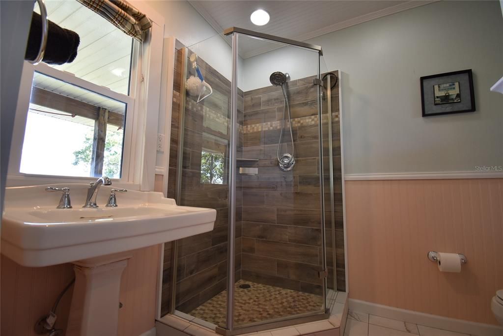 最近售出: $675,000 (3 贝兹, 2 浴室, 1560 平方英尺)