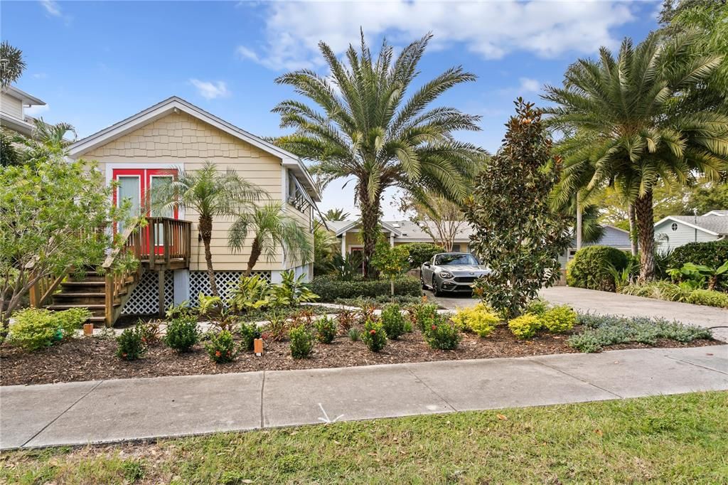 Recently Sold: $750,000 (3 beds, 3 baths, 1880 Square Feet)