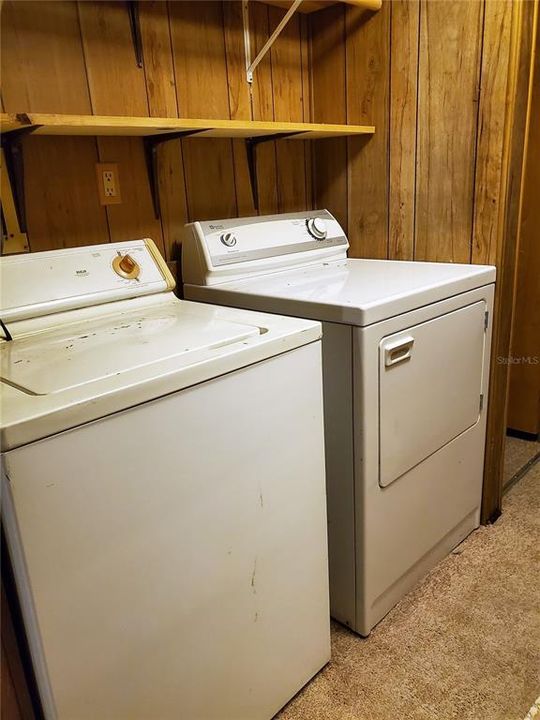 Washer/Dryer Included