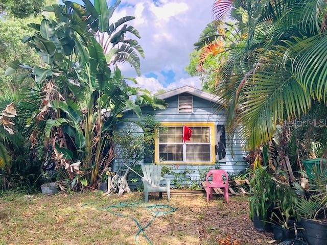 Recently Sold: $350,000 (3 beds, 2 baths, 1762 Square Feet)