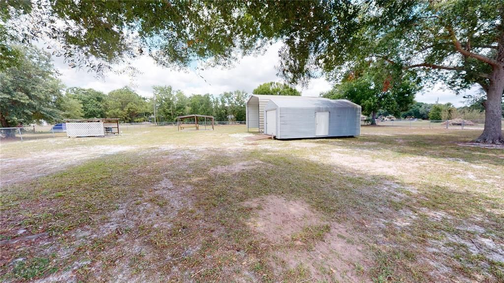 Recently Sold: $275,000 (3 beds, 2 baths, 1633 Square Feet)