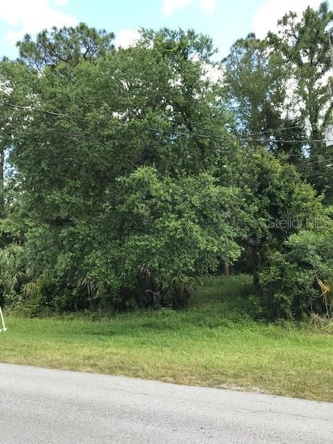 Recently Sold: $17,000 (0.27 acres)
