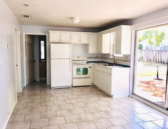 Recently Rented: $1,000 (2 beds, 1 baths, 720 Square Feet)