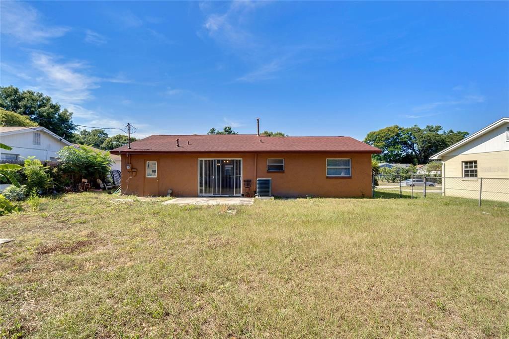 Recently Sold: $225,000 (3 beds, 2 baths, 1157 Square Feet)