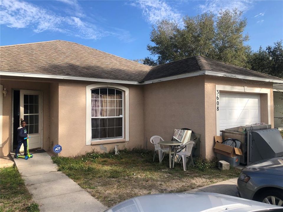 Recently Sold: $154,000 (3 beds, 2 baths, 1168 Square Feet)