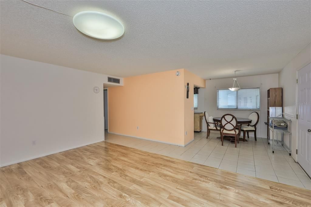 Recently Sold: $95,000 (2 beds, 2 baths, 960 Square Feet)