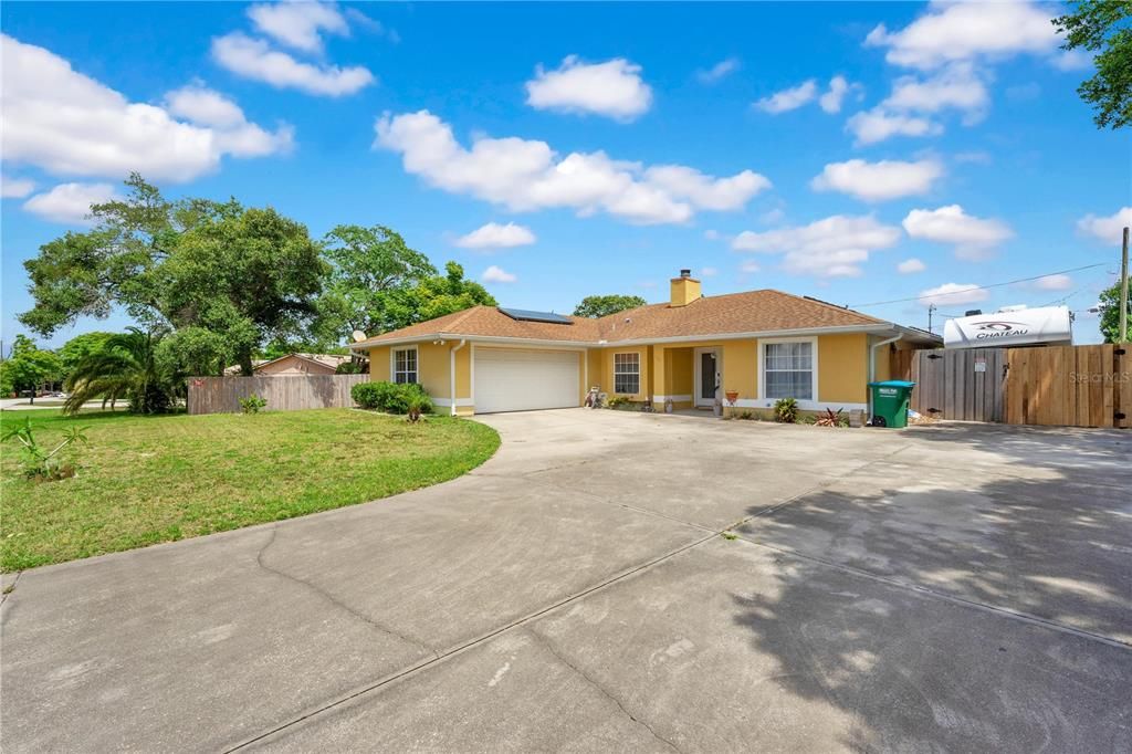 Recently Sold: $300,000 (3 beds, 2 baths, 1710 Square Feet)