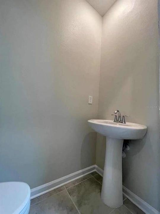 最近租的: $2,600 (4 贝兹, 3 浴室, 2502 平方英尺)