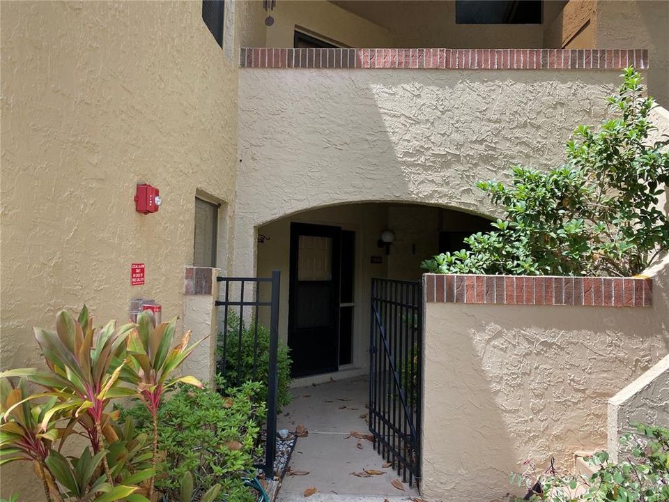 Recently Sold: $305,000 (2 beds, 2 baths, 1380 Square Feet)