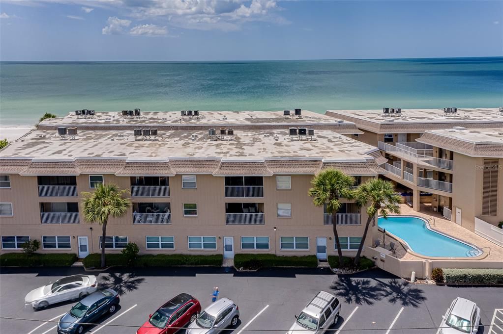 Recently Sold: $519,000 (2 beds, 2 baths, 1065 Square Feet)